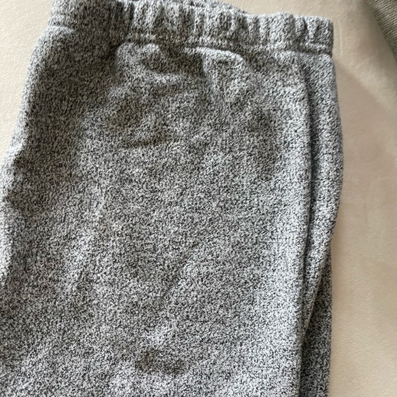 Roots men’s sweatpants size M - Picture 2 of 6